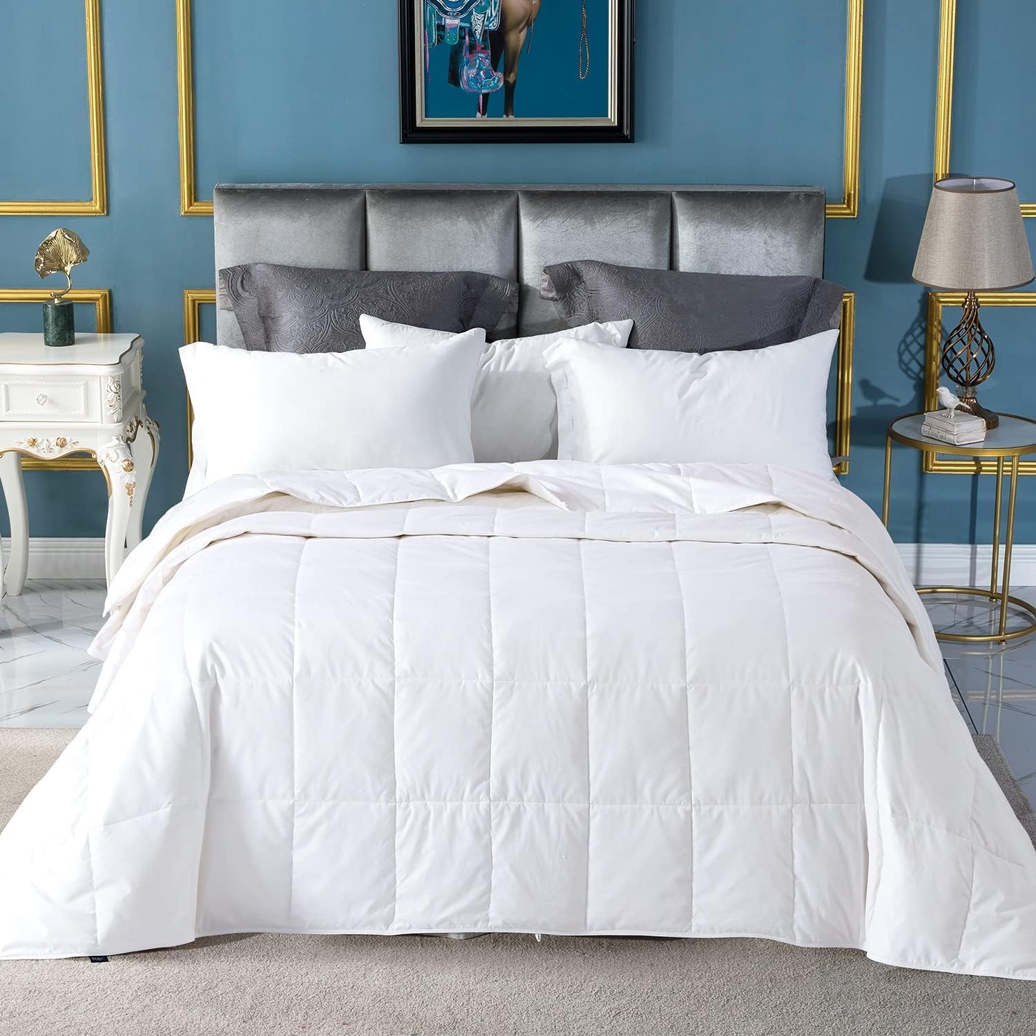 Globon summer down comforter on king bed for cool, breathable sleep.