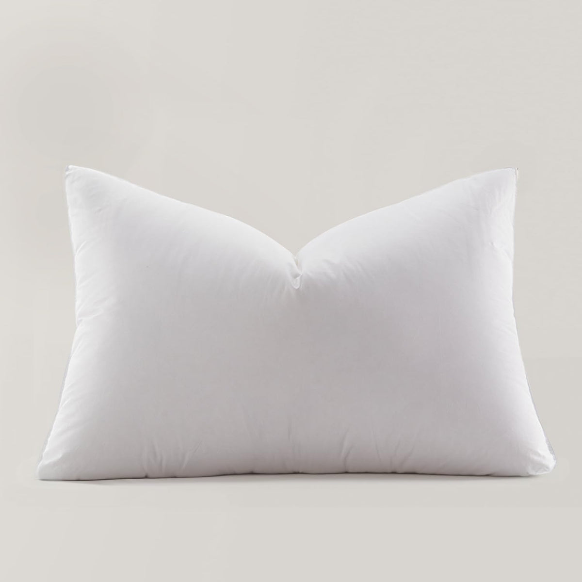 Globon Ultra Soft Down Pillow Queen cover close-up showing breathable cotton shell and premium loft.