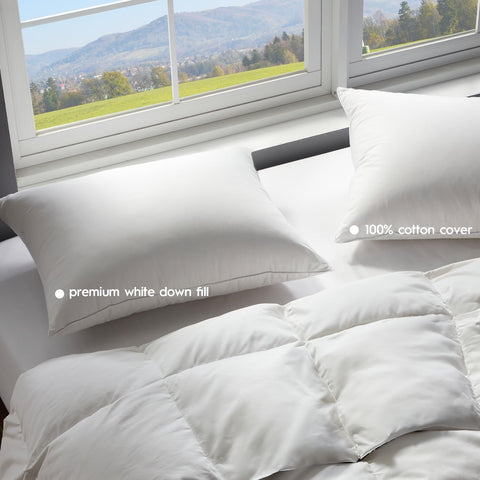Globon Ultra Soft Down Pillow loft close-up with luxurious down clusters and adaptive cushioning.