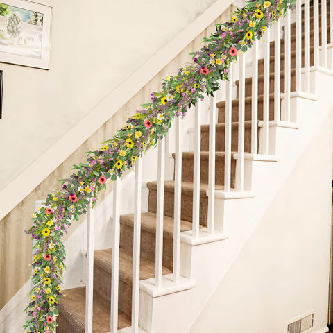 GLOMAXLY indoor-outdoor wedding arch garland enhances entryways.