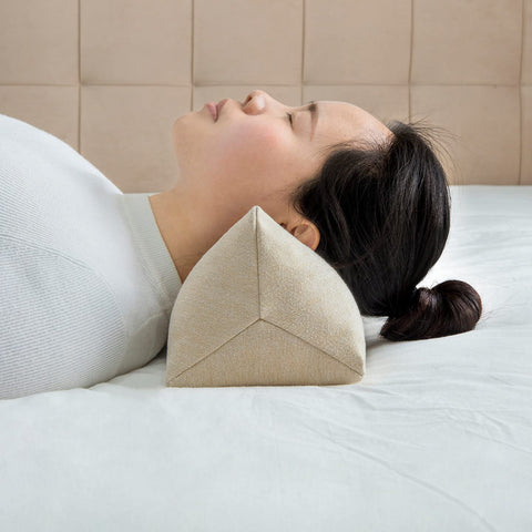GLORY SEASON pillow cover texture shows heavy-weight soft fabric and breathable weave