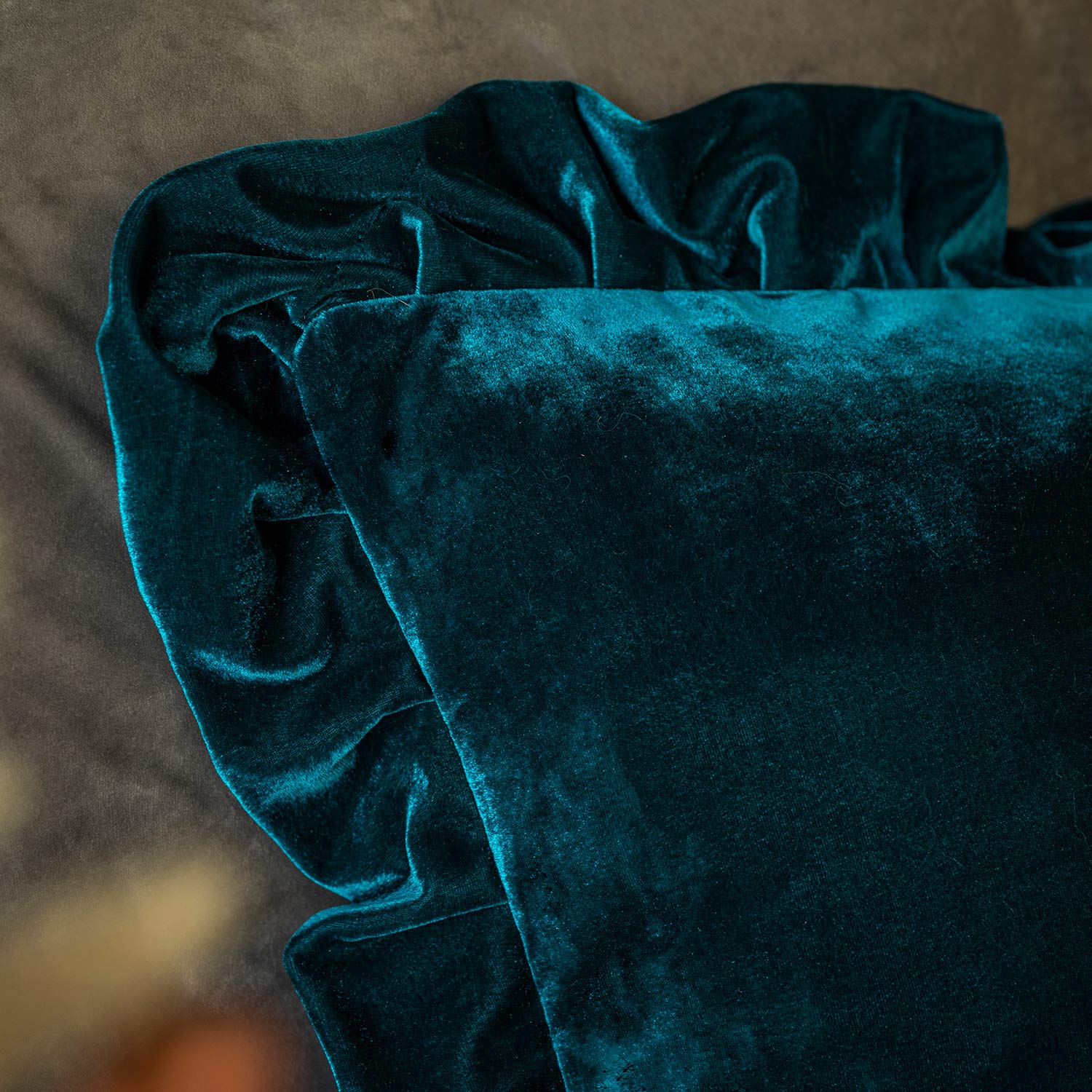 GLORY SEASON malachite-green cover brightens spaces with serene modern farmhouse appeal.