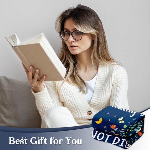 Glydein flannel soft blanket texture highlights comfort during reading sessions.