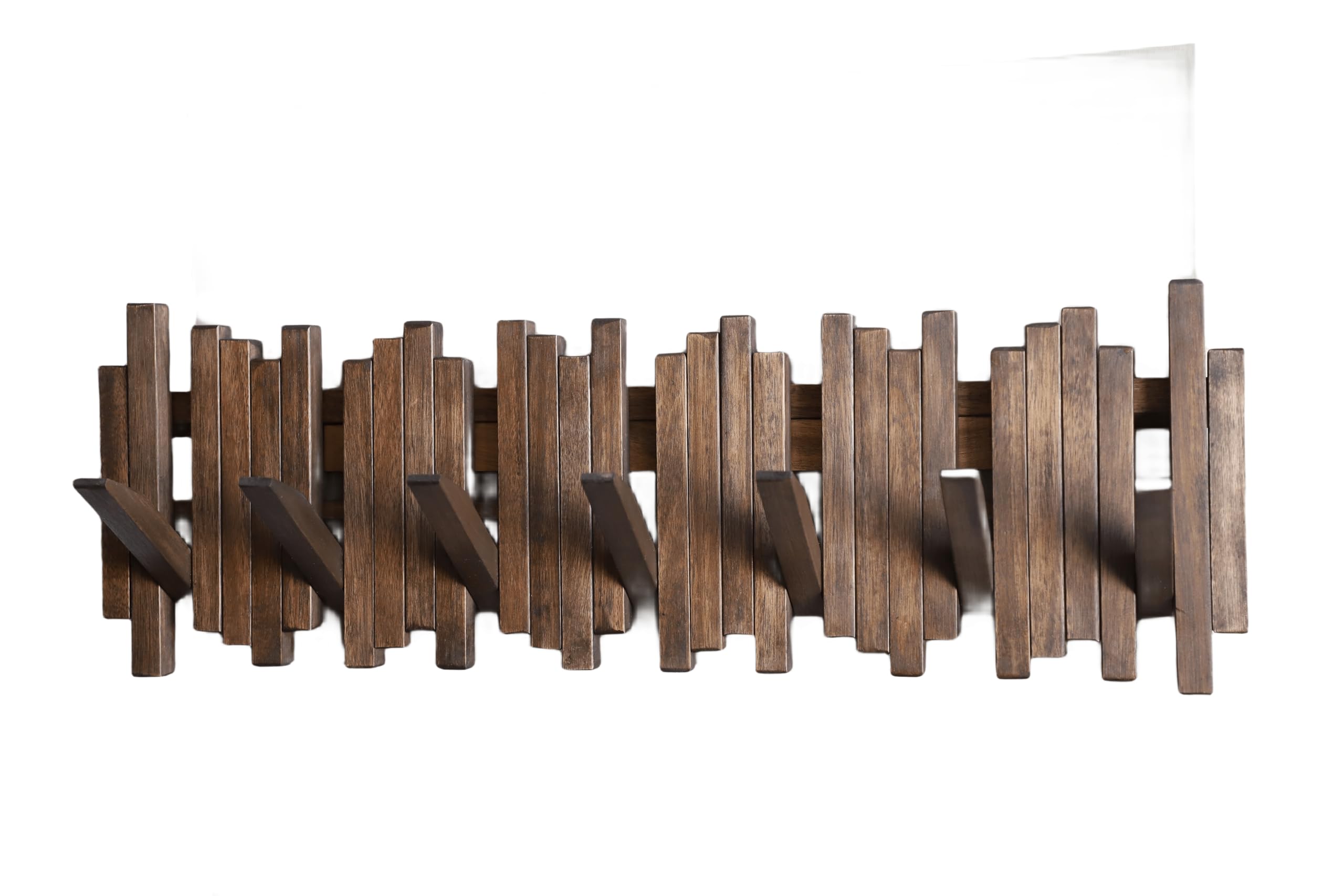GOGREEBELL acacia wood texture close-up showing natural grain and premium finish.