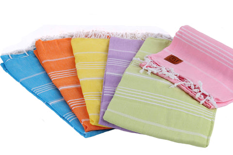Gold Case Lycia lightweight towels that dry fast and travel well.