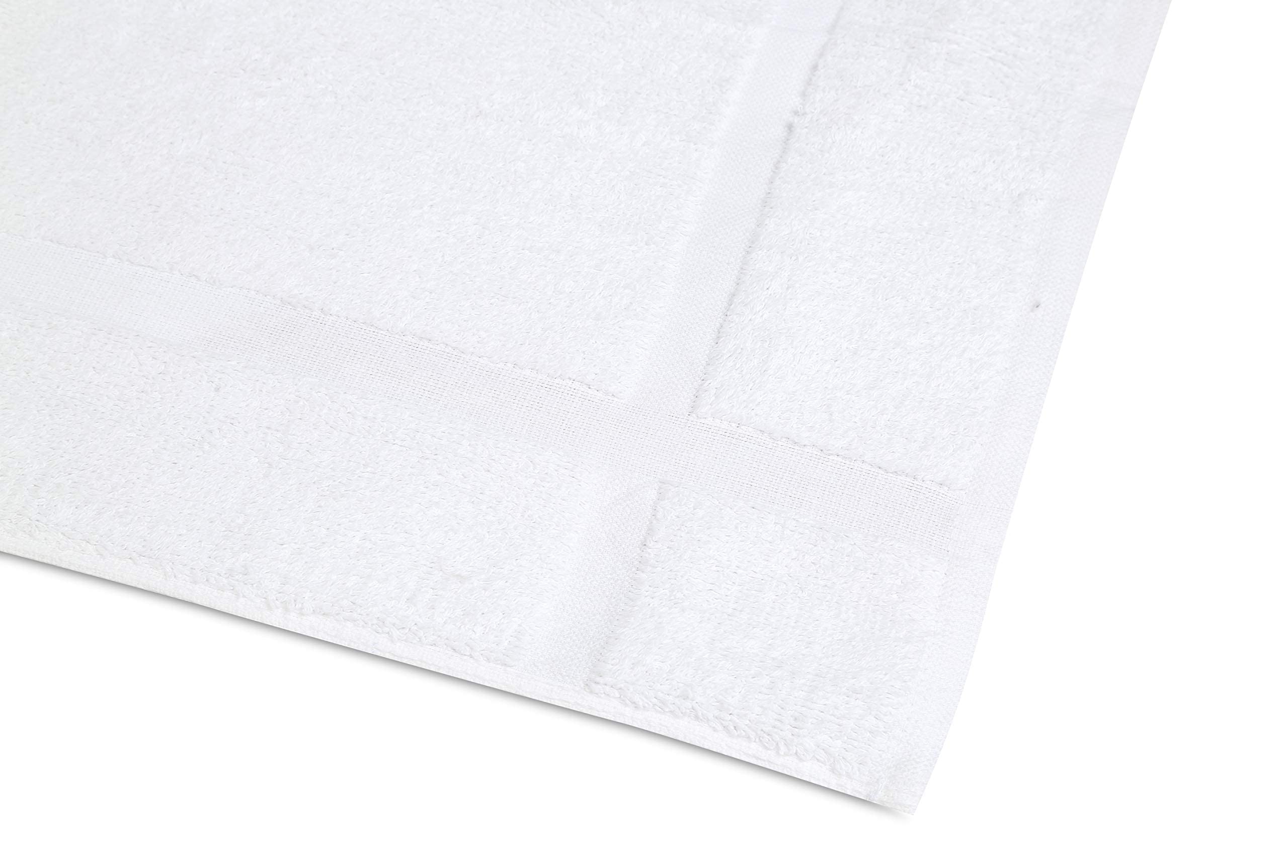 Gold Textiles durable hem bath mat, 20x30, long-lasting comfort for daily use.