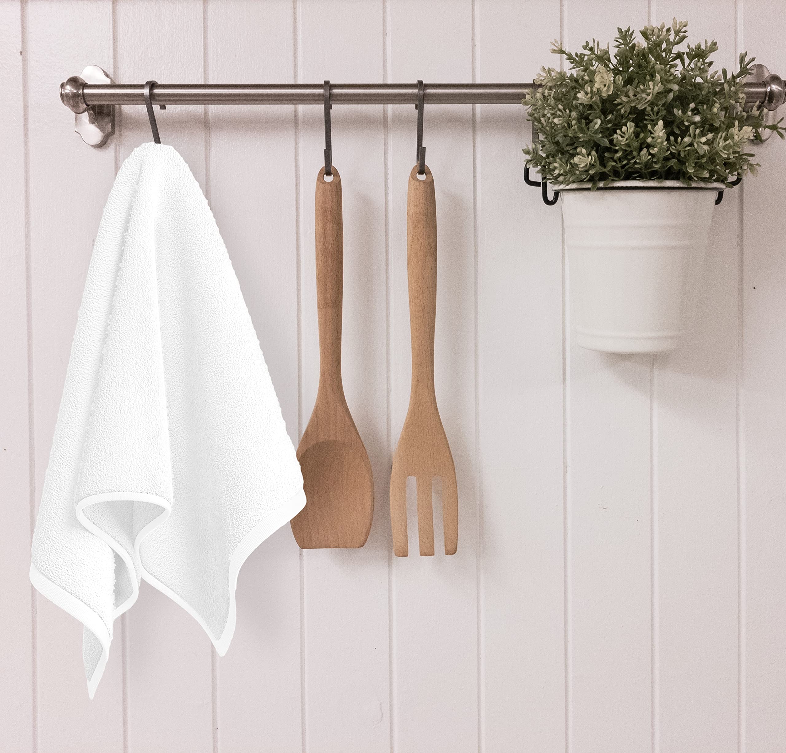 GOLD TEXTILES white towels in salon scene ready for hands and light cleaning