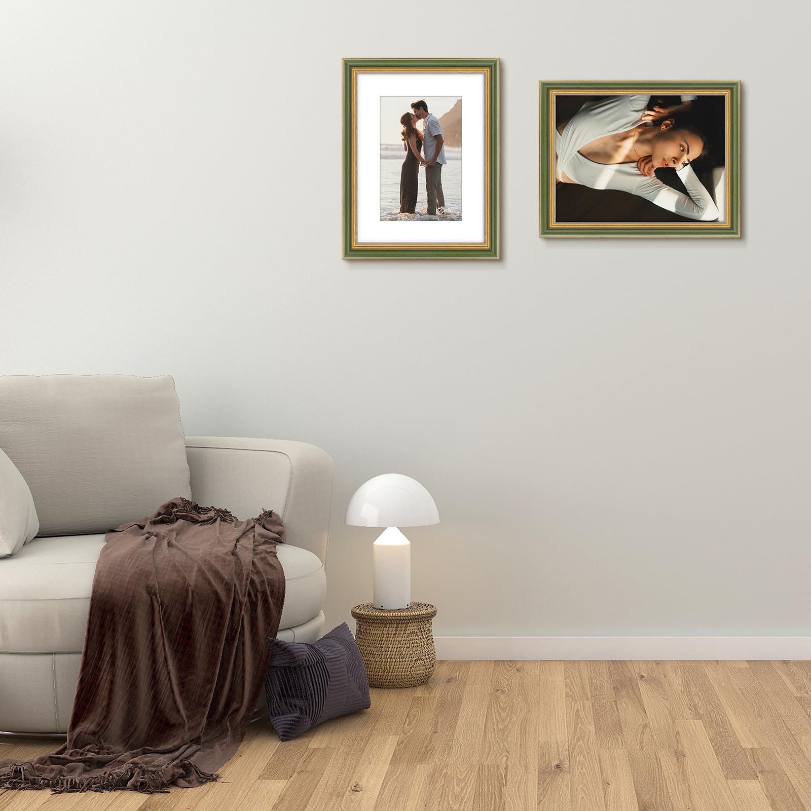 Golden State Art plexiglass front provides lightweight protection and clear viewing