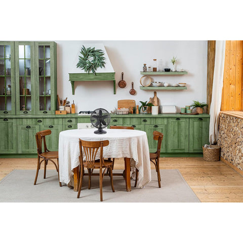 Good Housekeeping 92603 tilt-adjustment feature allows precise airflow toward your workspace