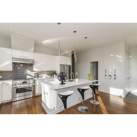 Good Housekeeping 92603 wide oscillation covers a broad area for even cooling