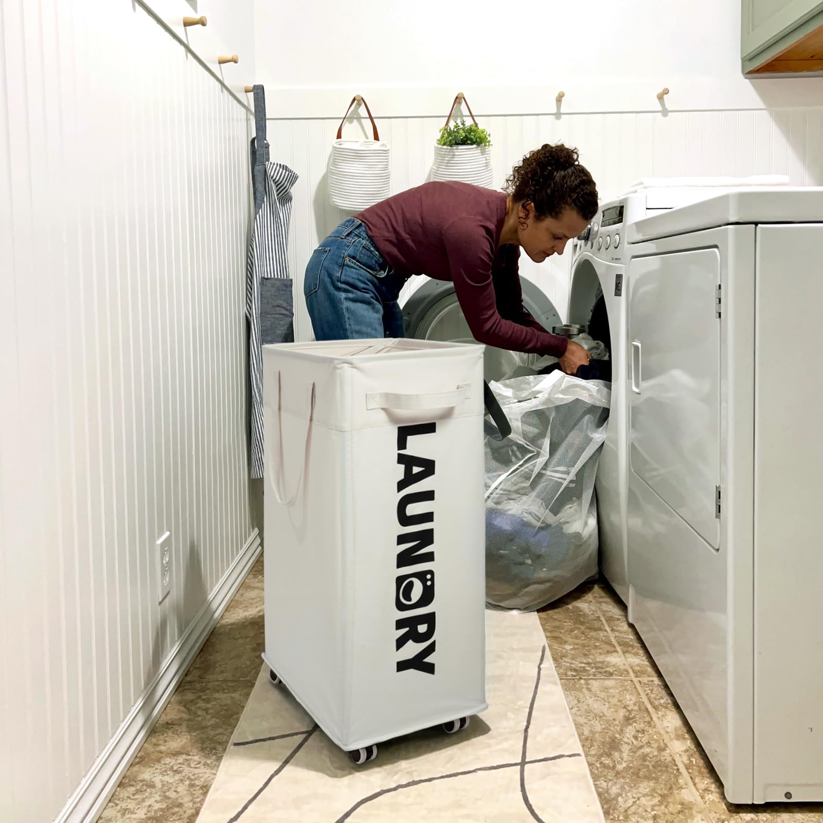 Goodpick coated interior keeps moisture out and simplifies cleaning.