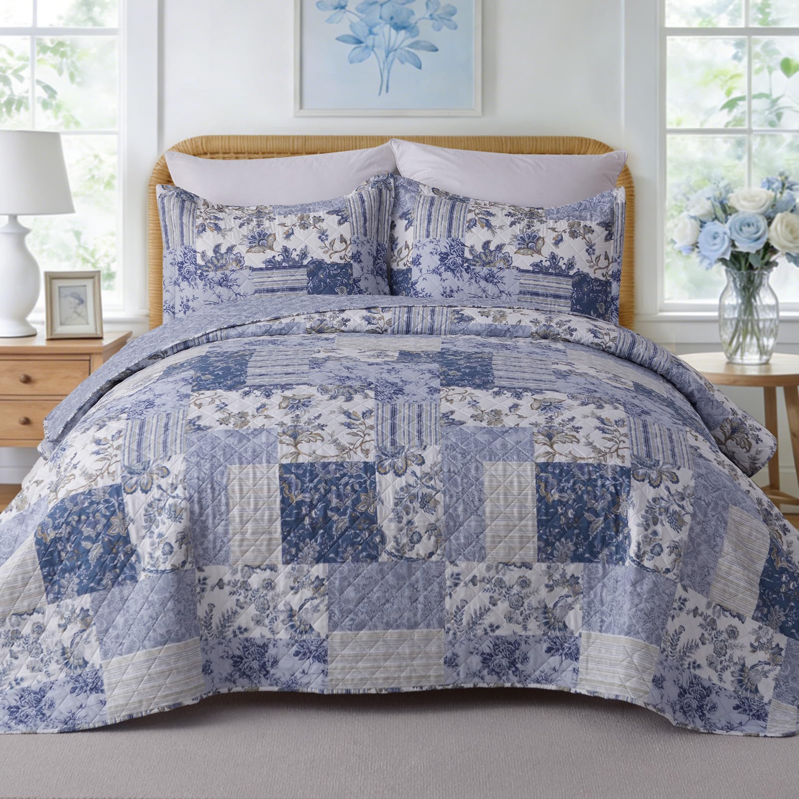 GOONE XL King Quilt bedroom ambience with calming blue tones