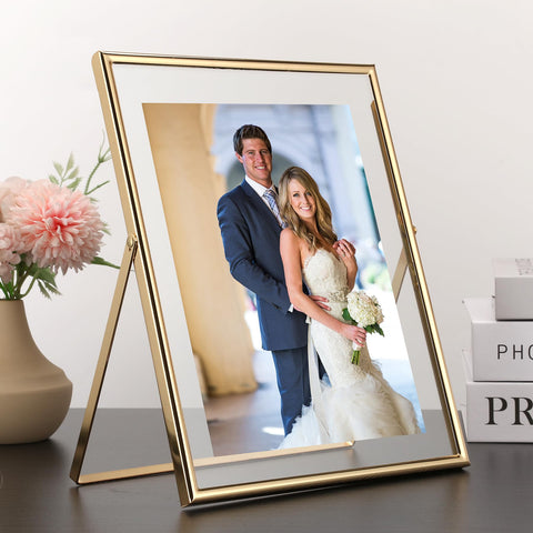 GorYeeFine gold 8x10 frame glass detail showing clear protective layer
