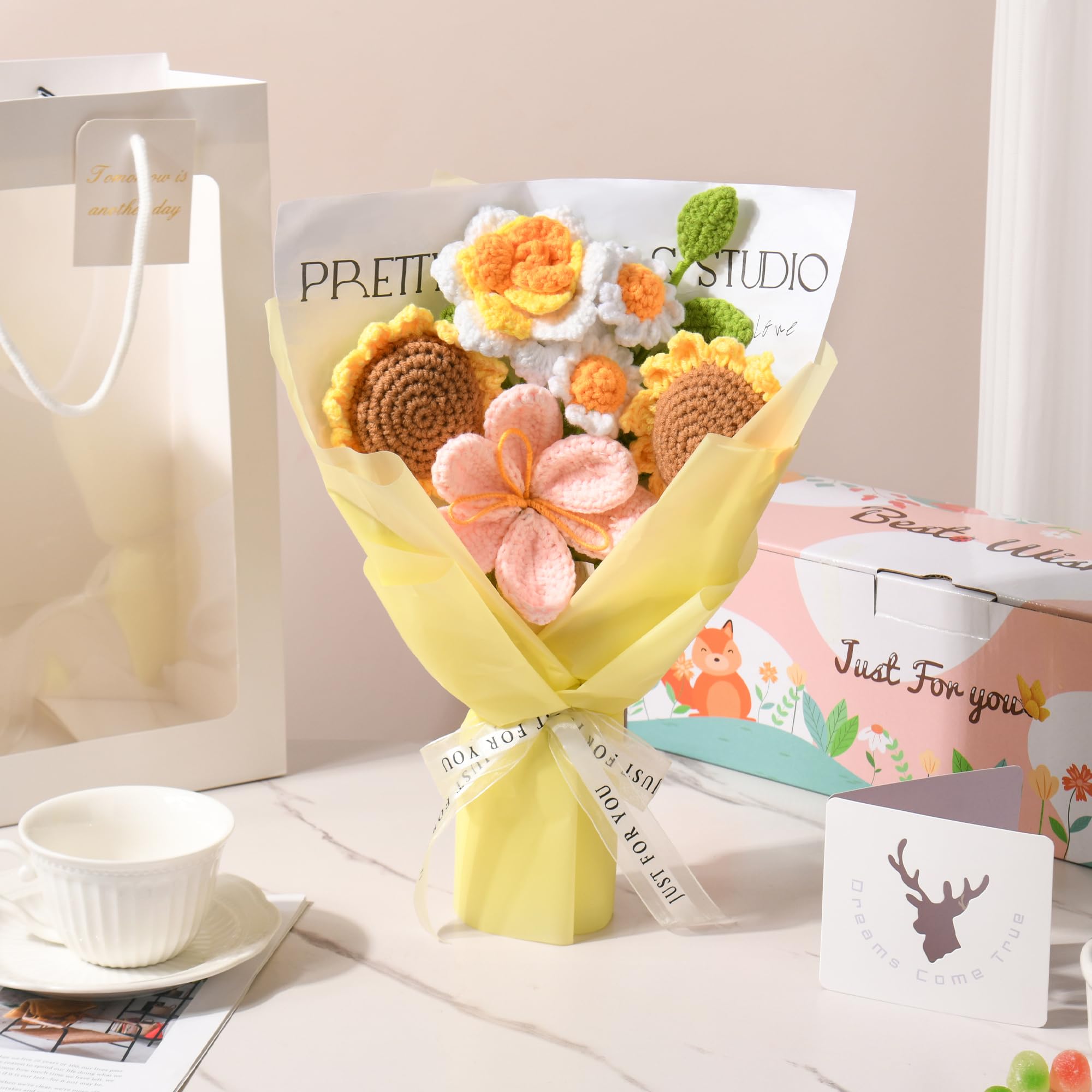 Gouraml crochet daisies bouquet closeup reveals cheerful accents perfect for celebrations