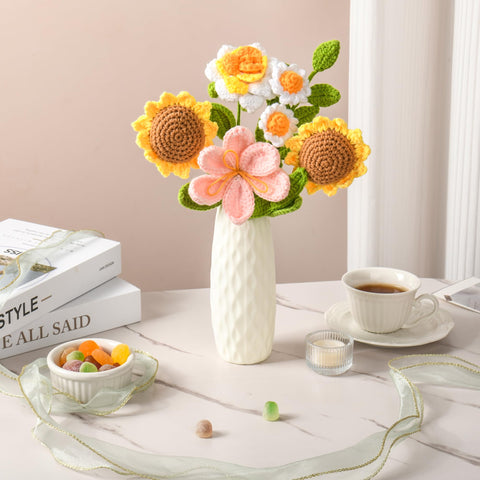 Gouraml gift packaging image shows ready-to-give bouquet in gift bag and box