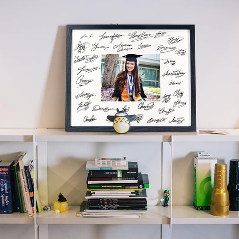 GraduatePro exclusive packaging protects fragile frames during delivery.