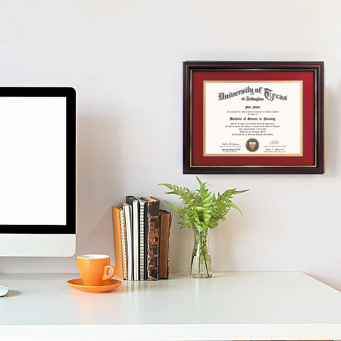 GraduationMall safe packaging protects your frame during delivery.