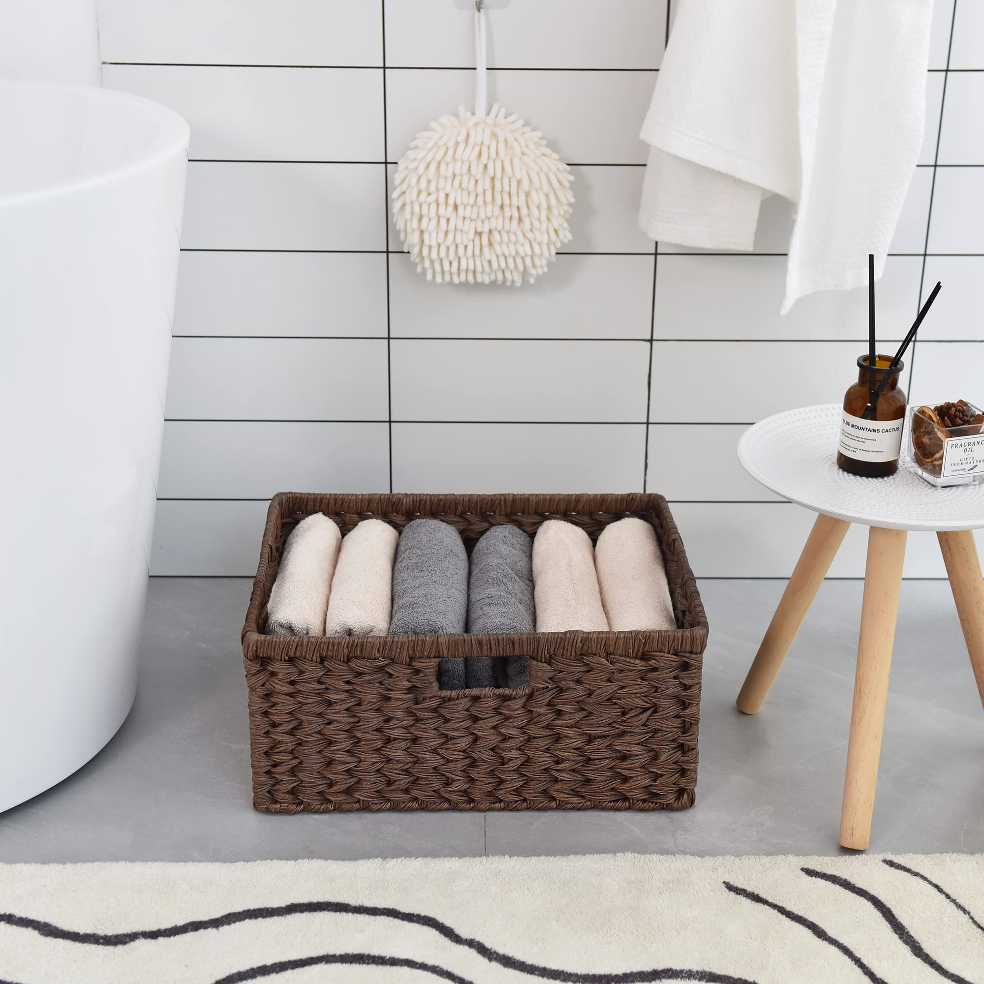 GRANNY SAYS durable storage basket for outdoor and indoor use
