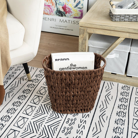 GRANNY SAYS easy to clean and odor resistant for tidy spaces