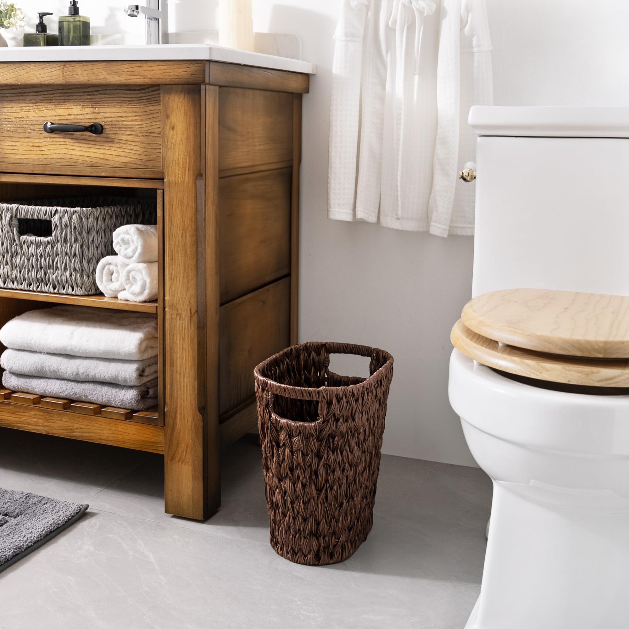 GRANNY SAYS waterproof polypropylene wicker basket for damp spaces