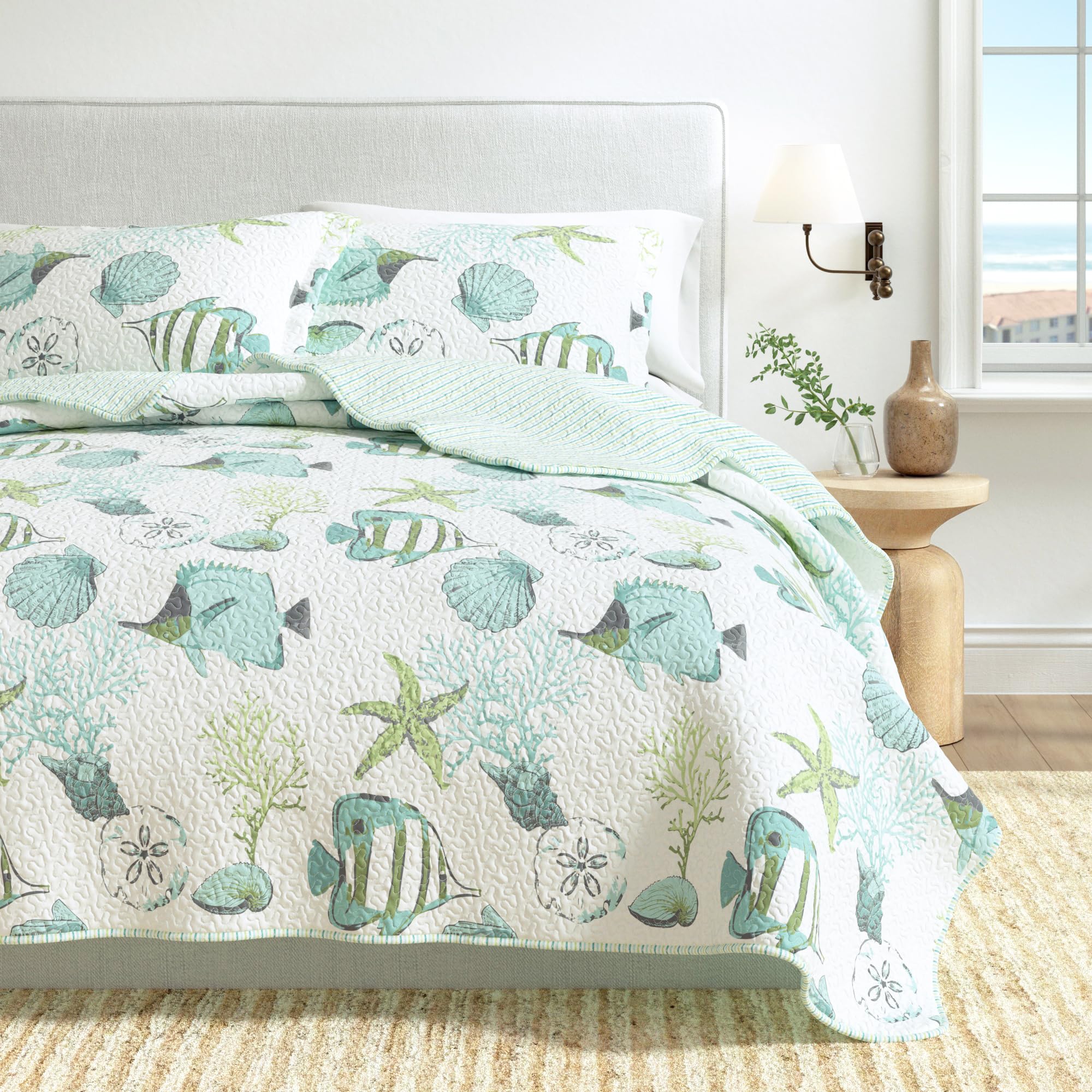 Great Bay Home machine washable quilt supports easy care in busy homes.
