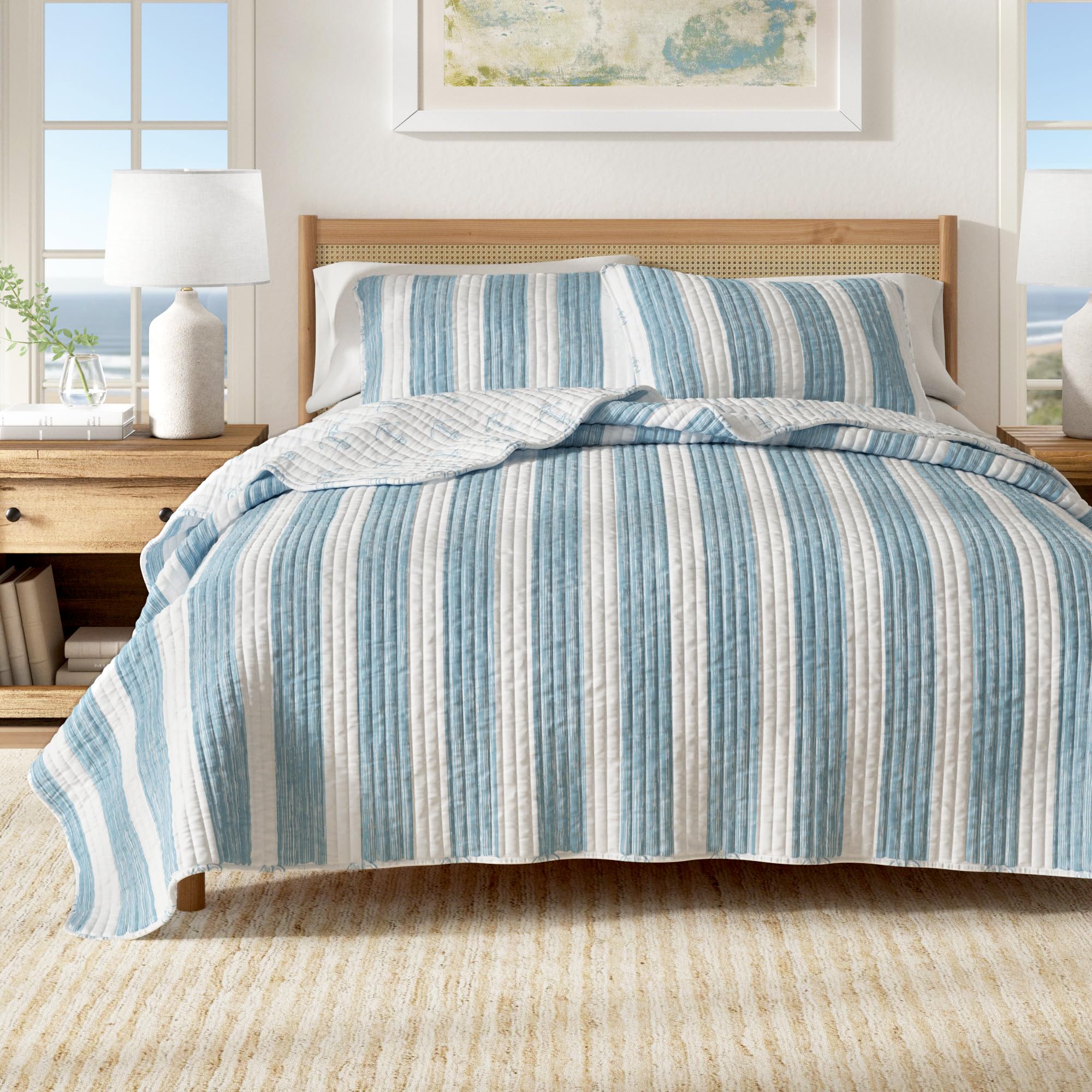 Great Bay Home twin coastal quilt on bed shows lightweight all-season comfort.