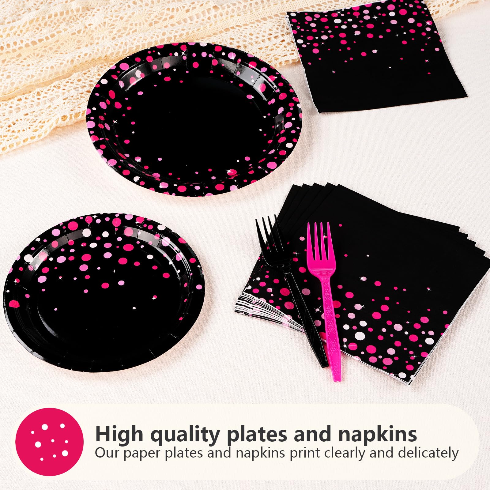 Grencian party-table setup for 24 creates a cohesive celebratory vibe.