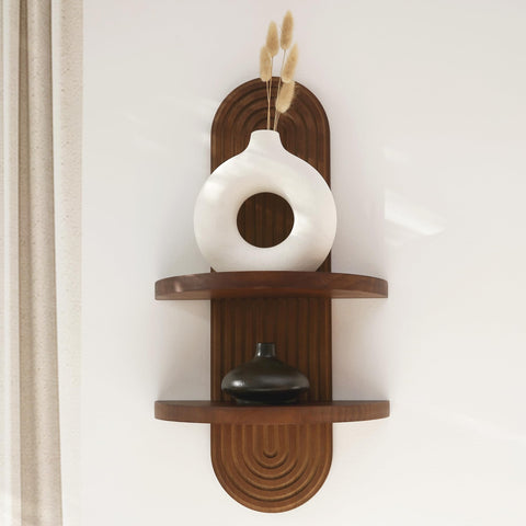 GRID FORTE walnut wood grain close-up emphasizing natural texture.