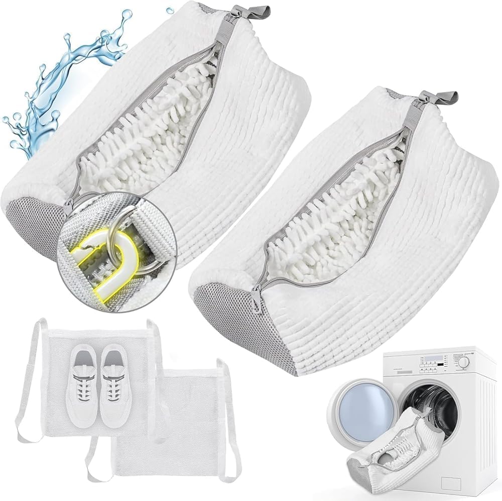 Gripooaven shoe washing bag with zipper hook protection for safe washer operation.
