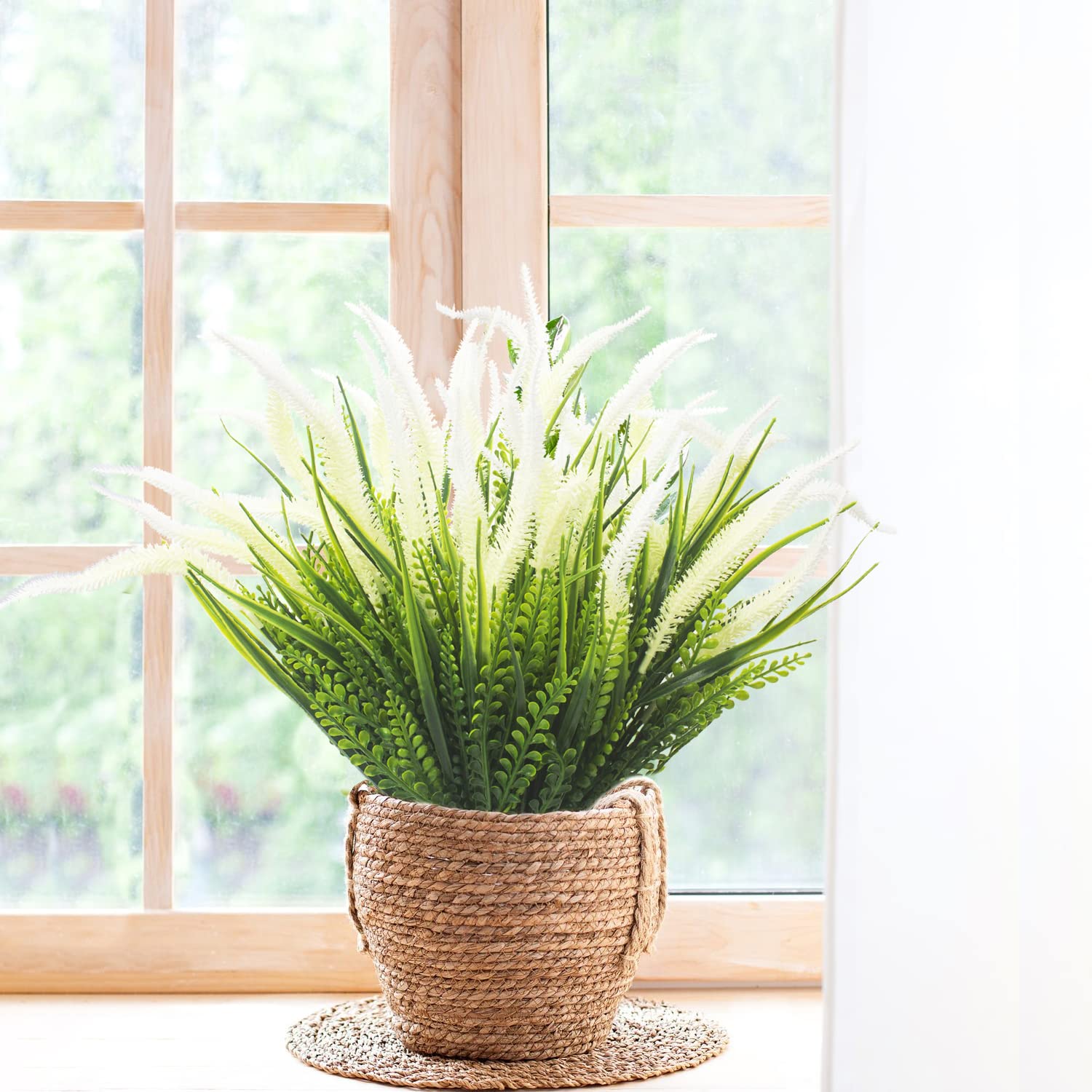Grunyia porch display with full arrangement and vibrant colors