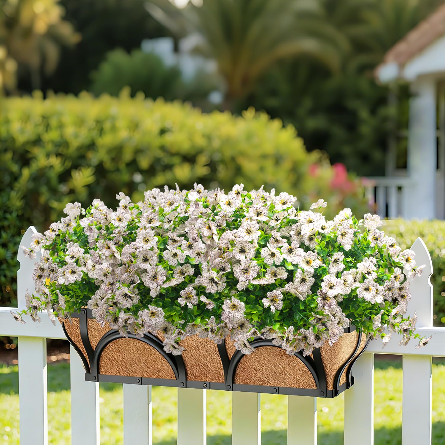 Grunyia colorful arrangements mimic real greenery for gardens.