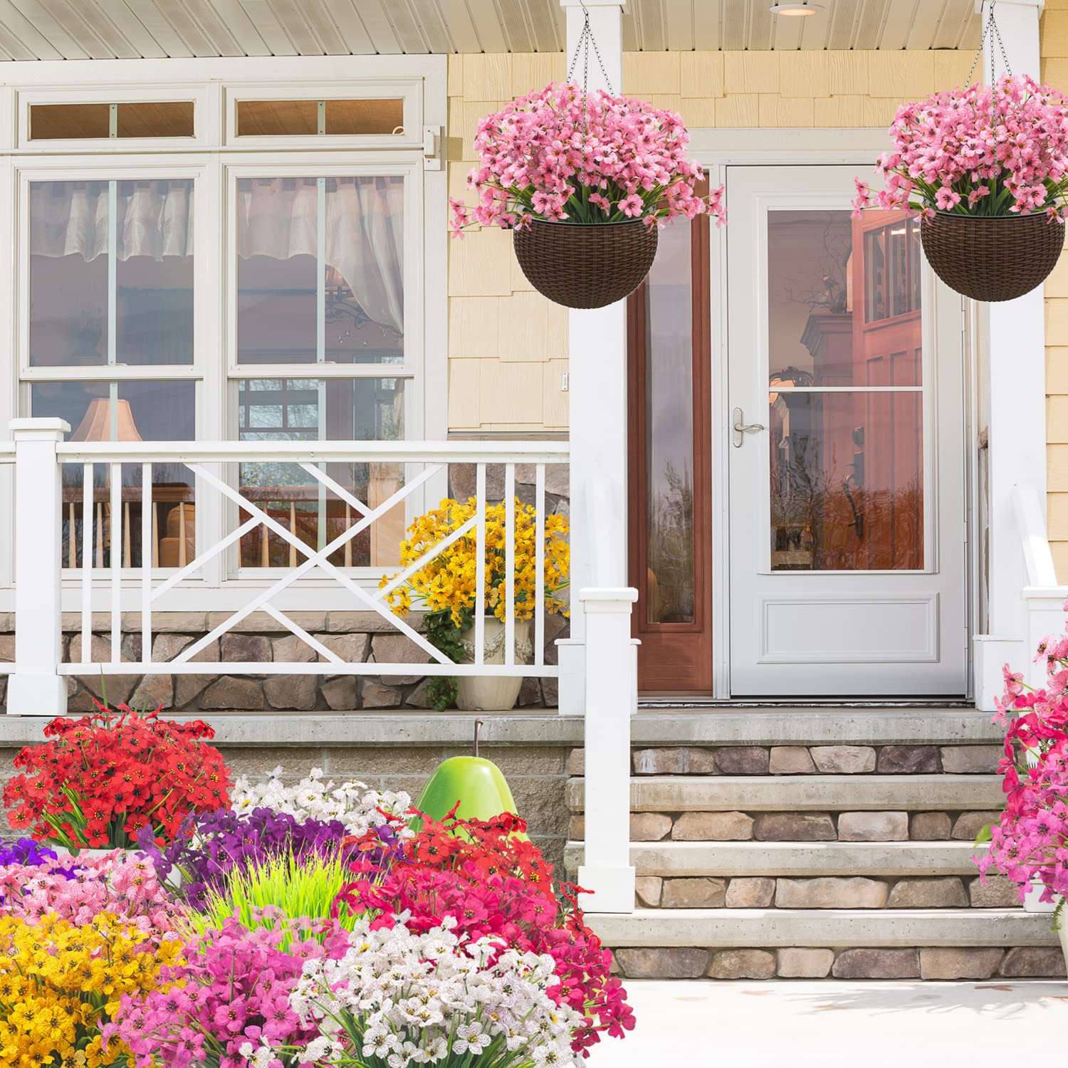 Grunyia durable UV-resistant flowers stay vibrant in sun-exposed spaces.