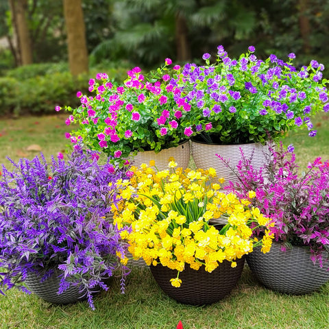 Grunyia hanging decor artificial flowers to brighten indoor or outdoor spaces.