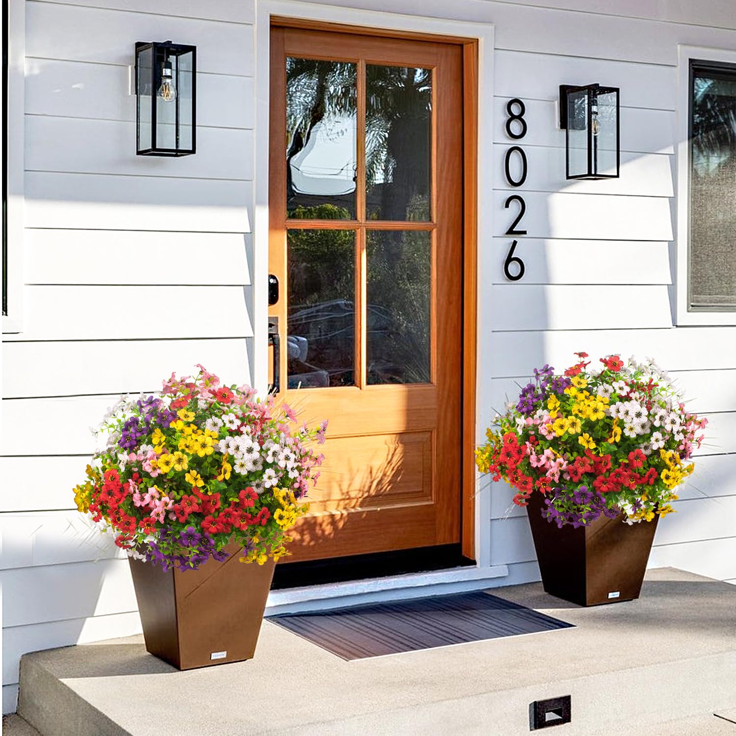 Grunyia outdoor planter decor with realistic textures for porch and garden