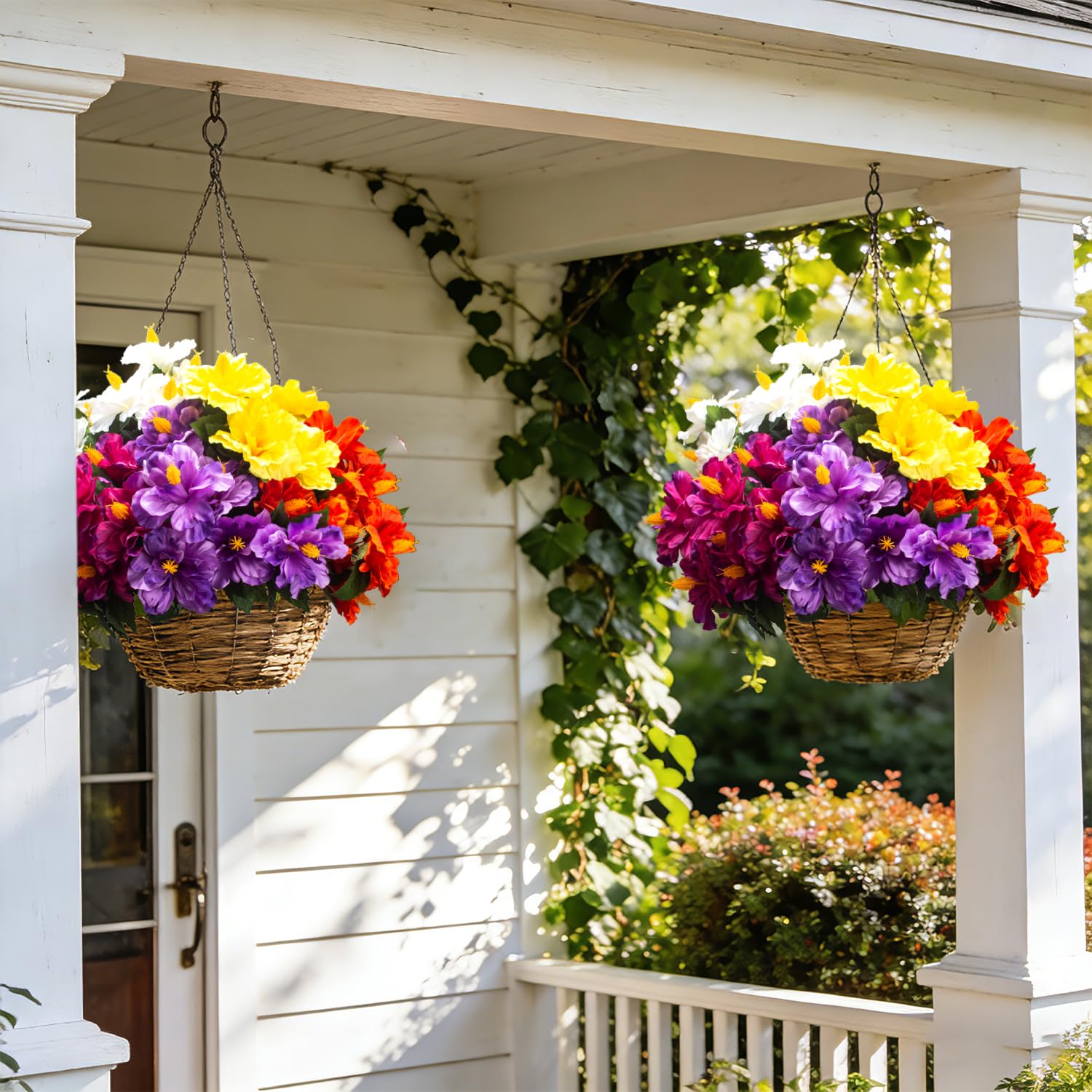 Grunyia outdoor hibiscus decor stands up to sun, rain, and wind.