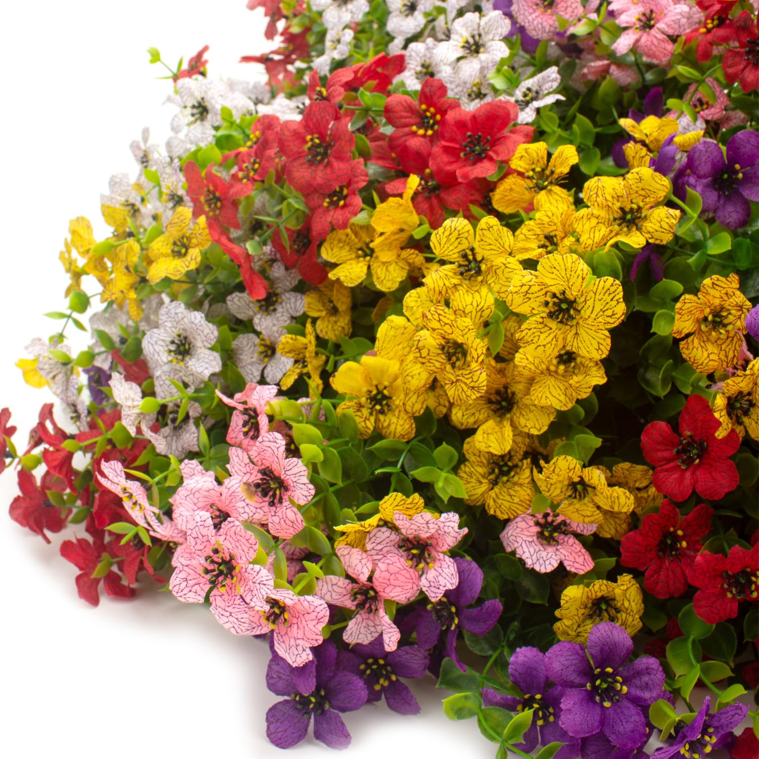 Grunyia UV-resistant blooms retain bright colors for outdoor decoration