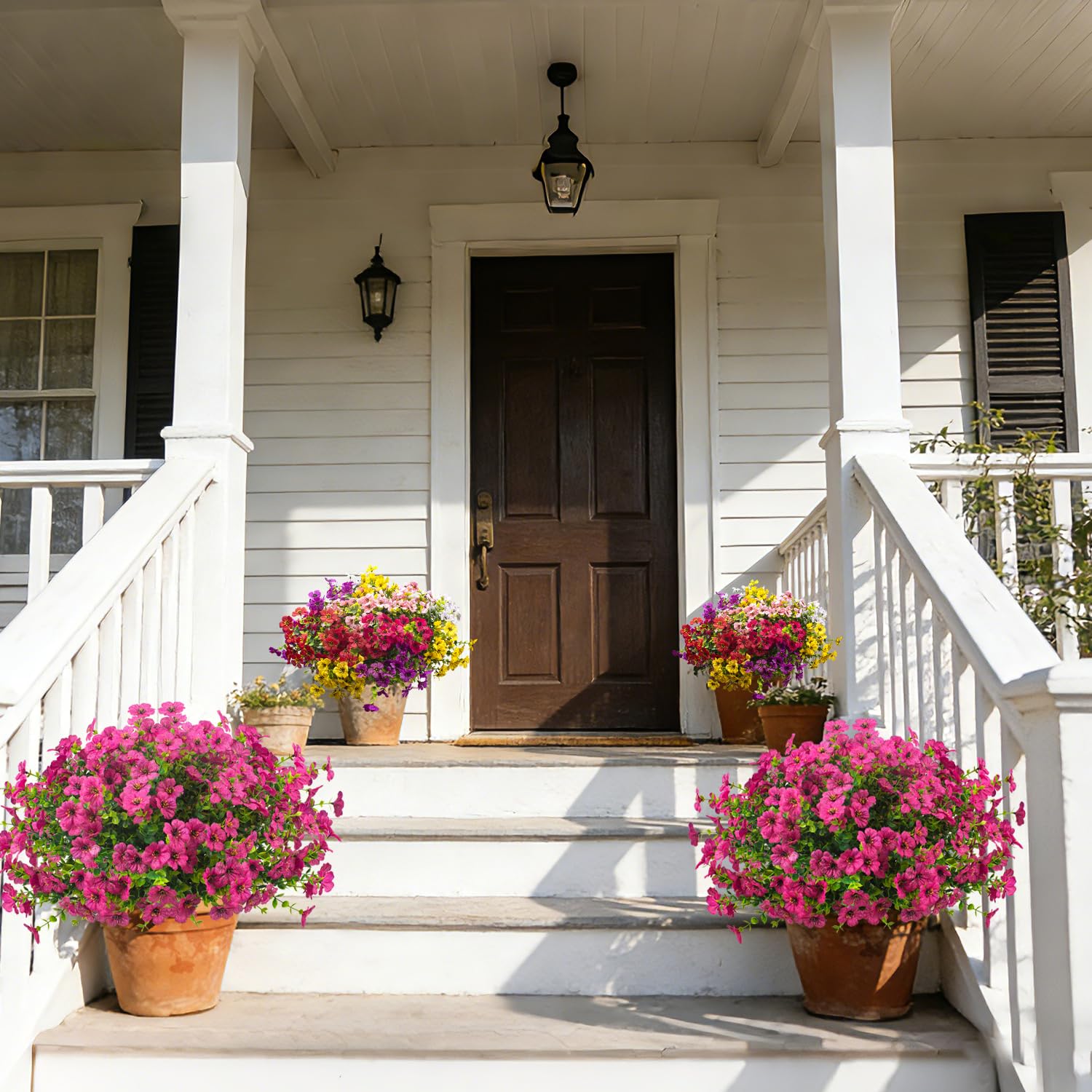 Grunyia UV-resistant artificial flowers stay bright under sun.