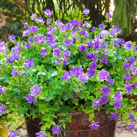 Grunyia UV-resistant faux flowers close-up showing lifelike detail.