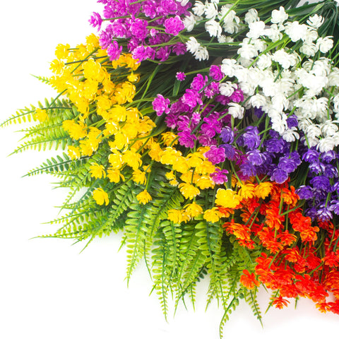 Grunyia UV-resistant flowers stay bright in sun for patio or garden displays.