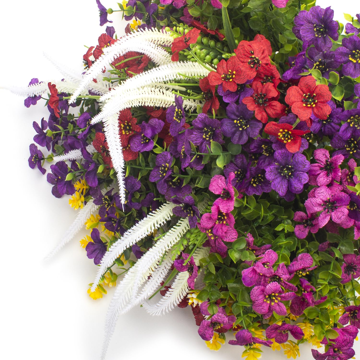 Grunyia UV-resistant outdoor flowers endure sun and weather while maintaining color.