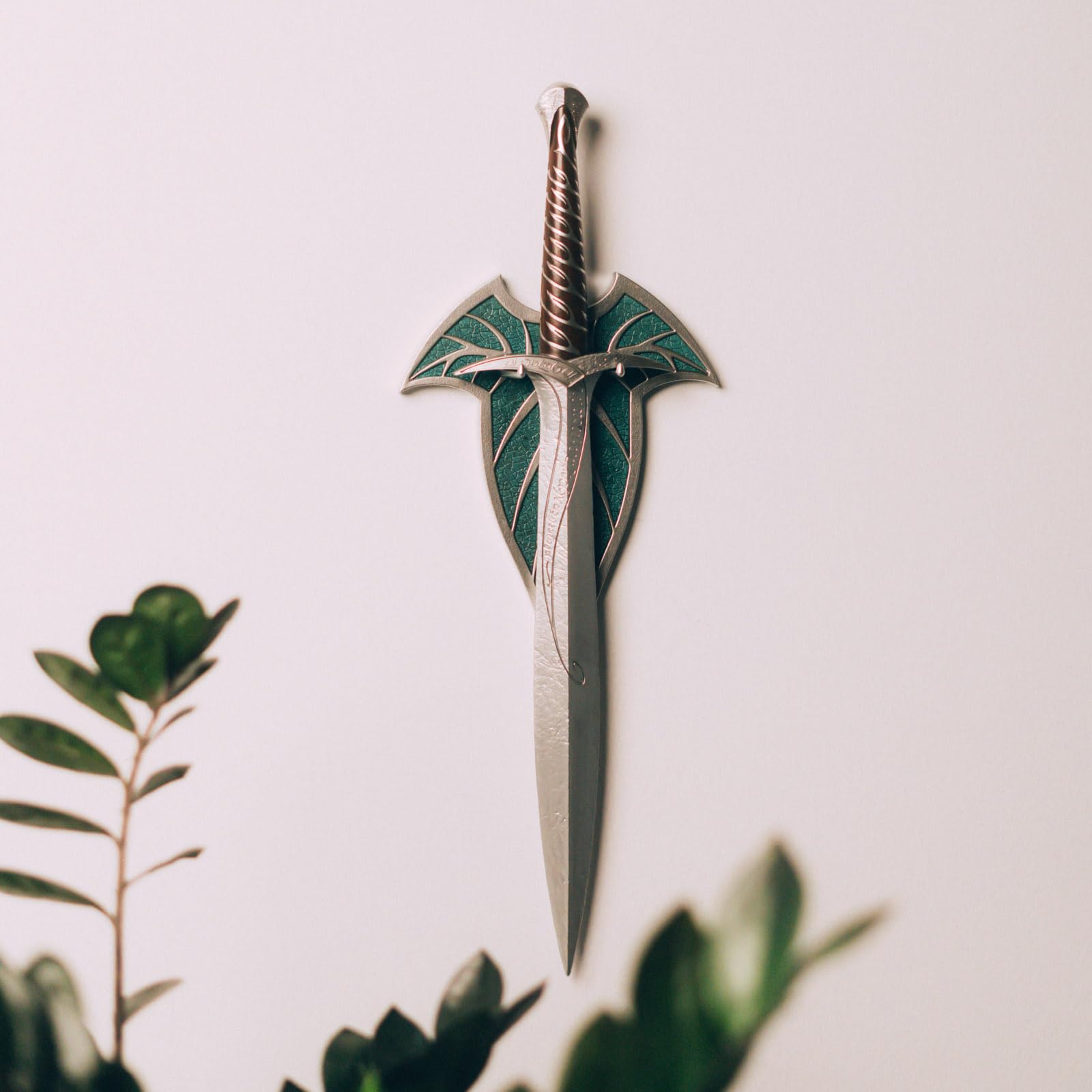 Grupo Erik Sting Sword Lamp USB-C charging for portable use.