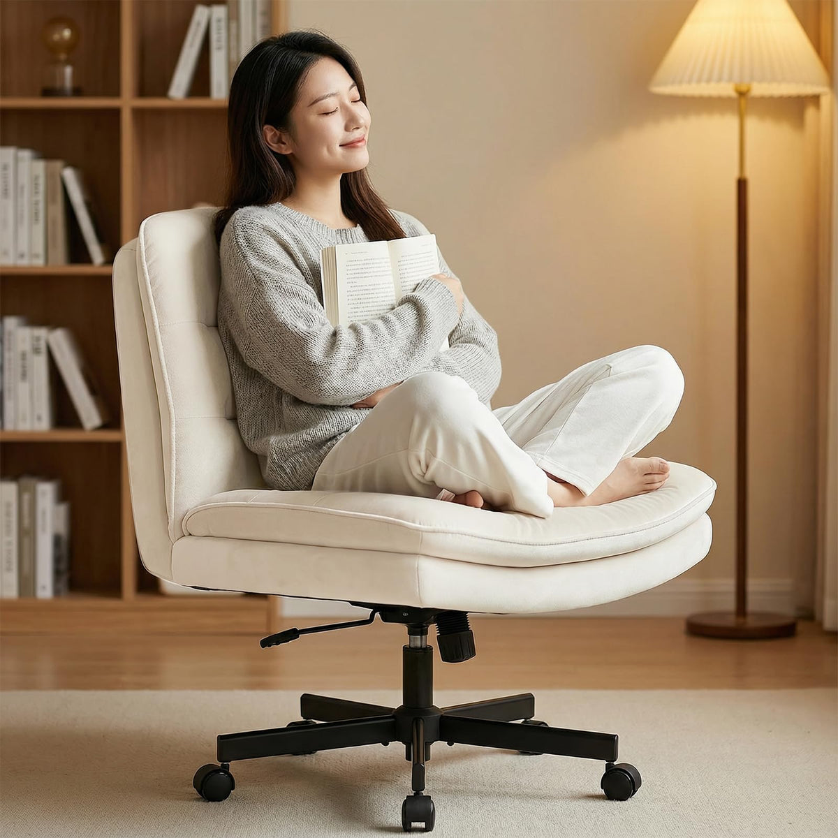 GTPLAYER Cross Legged Office Chair with wide seat for flexible comfort