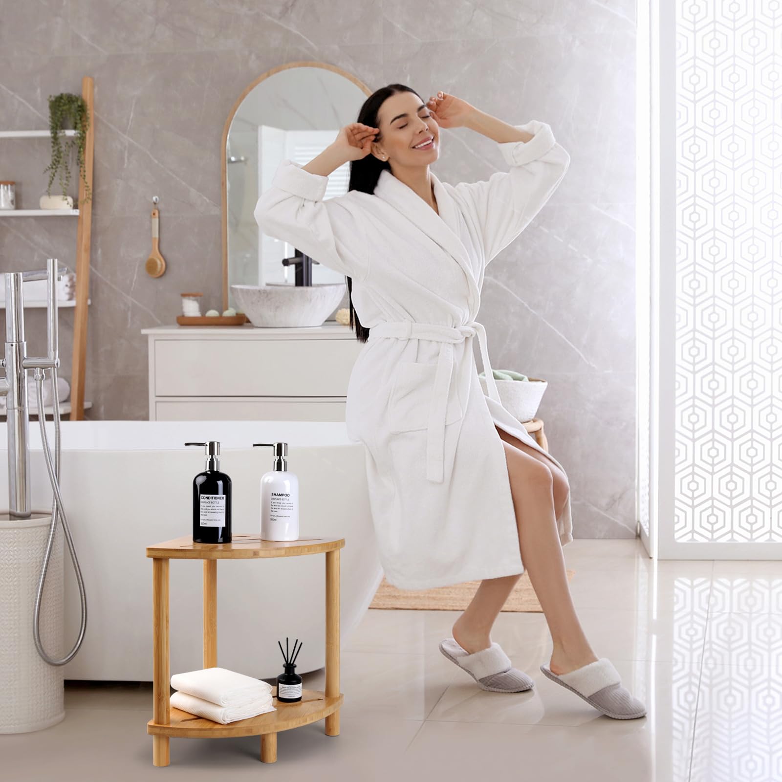 Water-resistant finish on the GUGIGIP corner stool