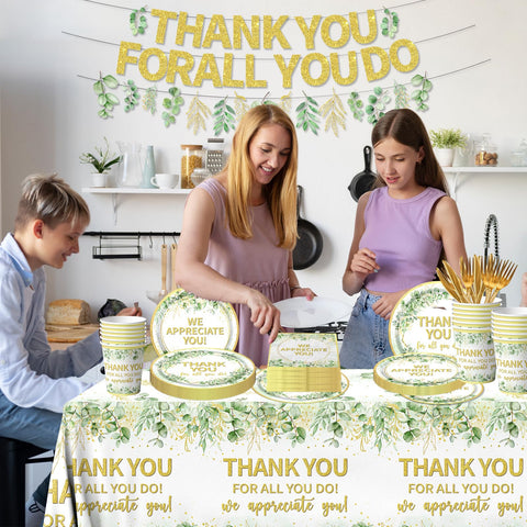 Gupesxu dinner plates in sage green enhance theme and quick serving.