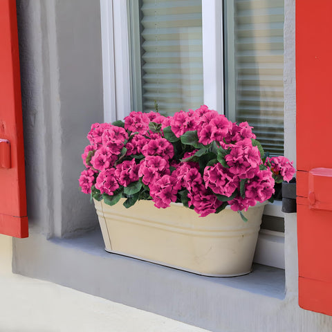 Hananona UV resistant stem detail on outdoor geranium
