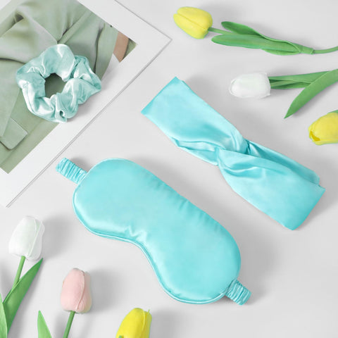 Hangerspace bear-shaped towel adds a playful yet soft pampering detail.