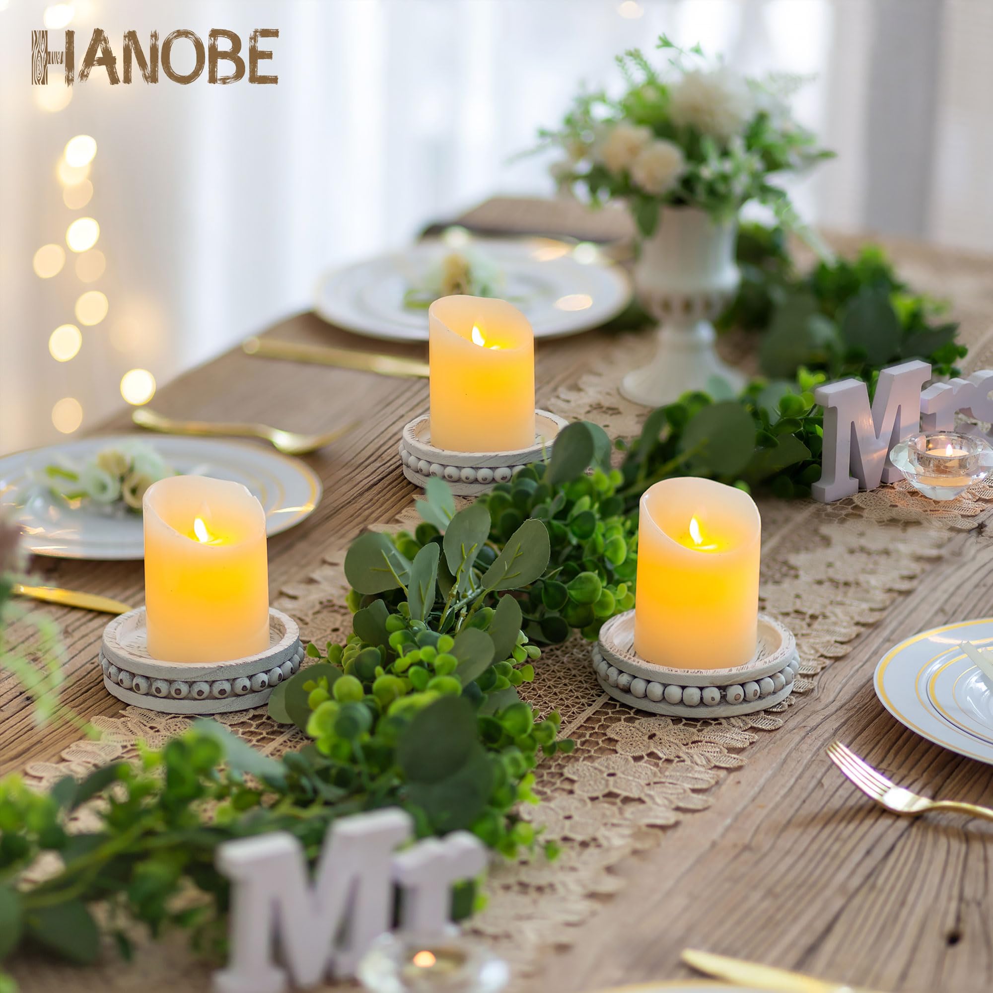 Hanobe three-piece display for dining ambiance.
