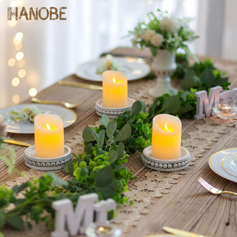 Hanobe three-piece display for dining ambiance.