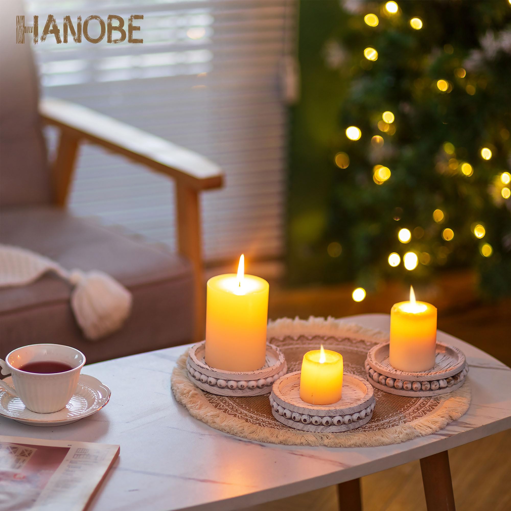 Hanobe compact set fits pillar candles up to four inches.