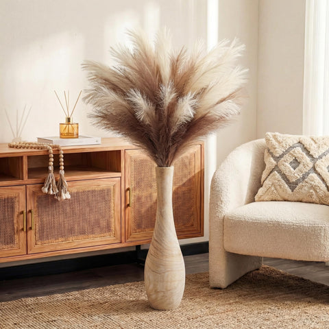 Hanobe floor vase as dining centerpiece for elegant table setting.